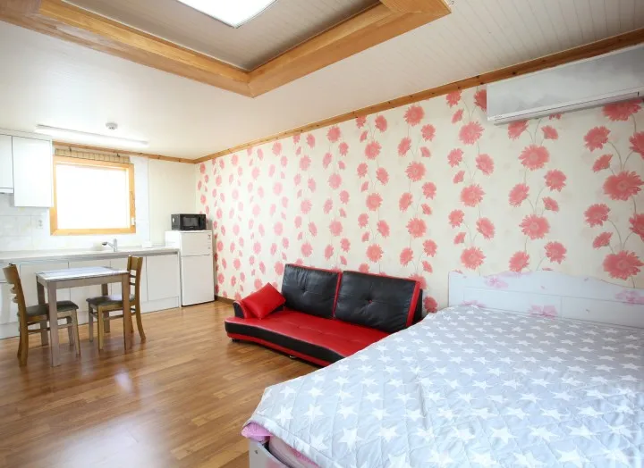[Yangyang] Seorak, a pension-type accommodation right in front of Namdaecheon 9