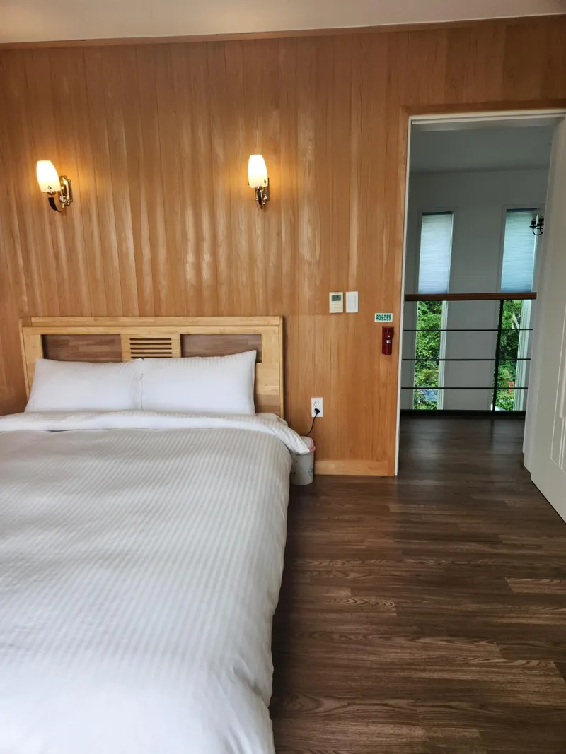 [Aewol, Jeju] Independent accommodation with a large garden and swimming pool overlooking the Gwakji Sea 94