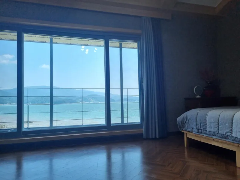 [Namhae] Ocean view, 2nd floor (pet-friendly) detached house with a garden and sea view 142