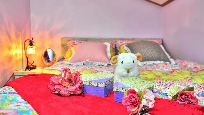 [Yeosu] 7-minute walk to the sea, duplex one-room pension #small dogs allowed #flower sunset 6