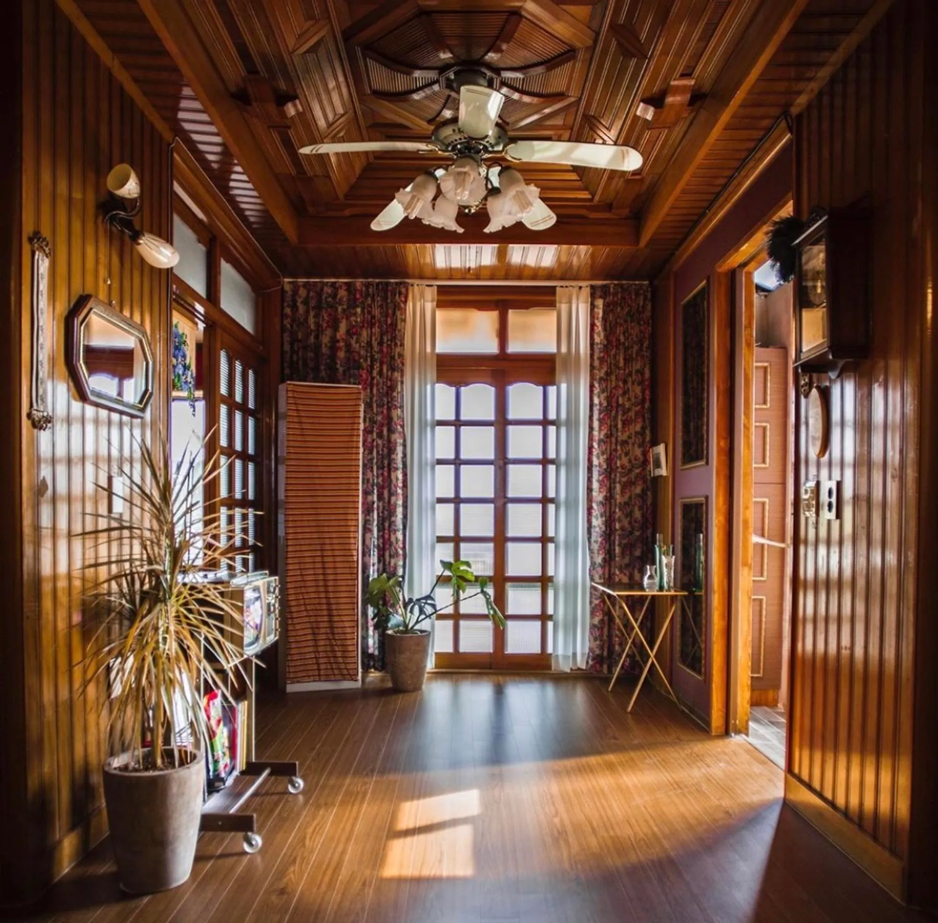 Hallim-eup Vintage Three-Bedroom Villa
