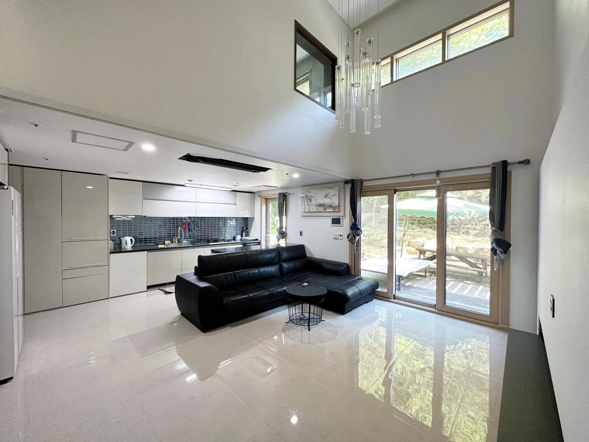 Tanhyeon-myeon Forest Three-Bedroom House