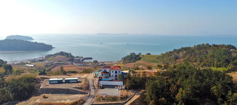 [Yeosu] One-room pension 205 with beautiful ocean view and sunset 9