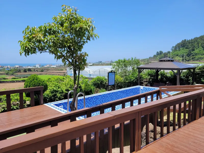 [Aewol, Jeju] Independent accommodation with a large garden and swimming pool overlooking the Gwakji Sea 39