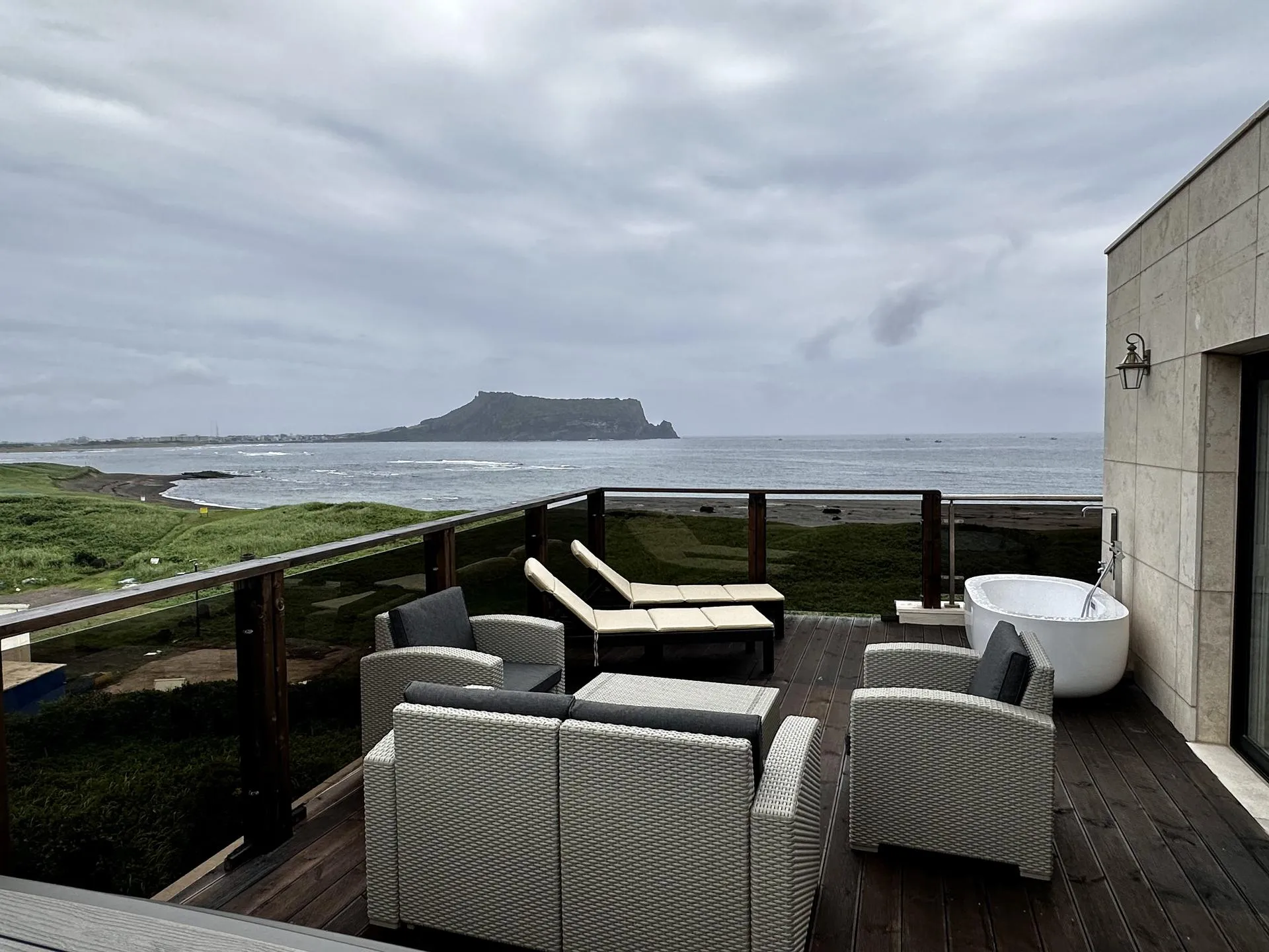 Seongsan-eup Ocean View One-Bedroom House