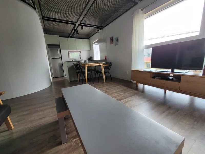 [제주 조천] 함덕해수욕장 도보15분 함덕대나무집 거실+투룸 2층 B 12