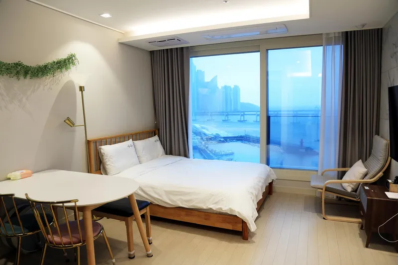 [Suyeong, Busan] A comfortable resting place in Gwangalli #sunrise #seascape #high-rise 2