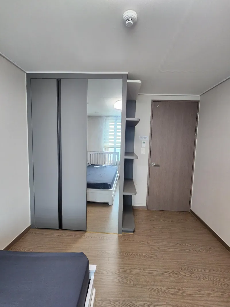 [Pyeongtaek] Single room share house #White #Samsung employees welcome 2