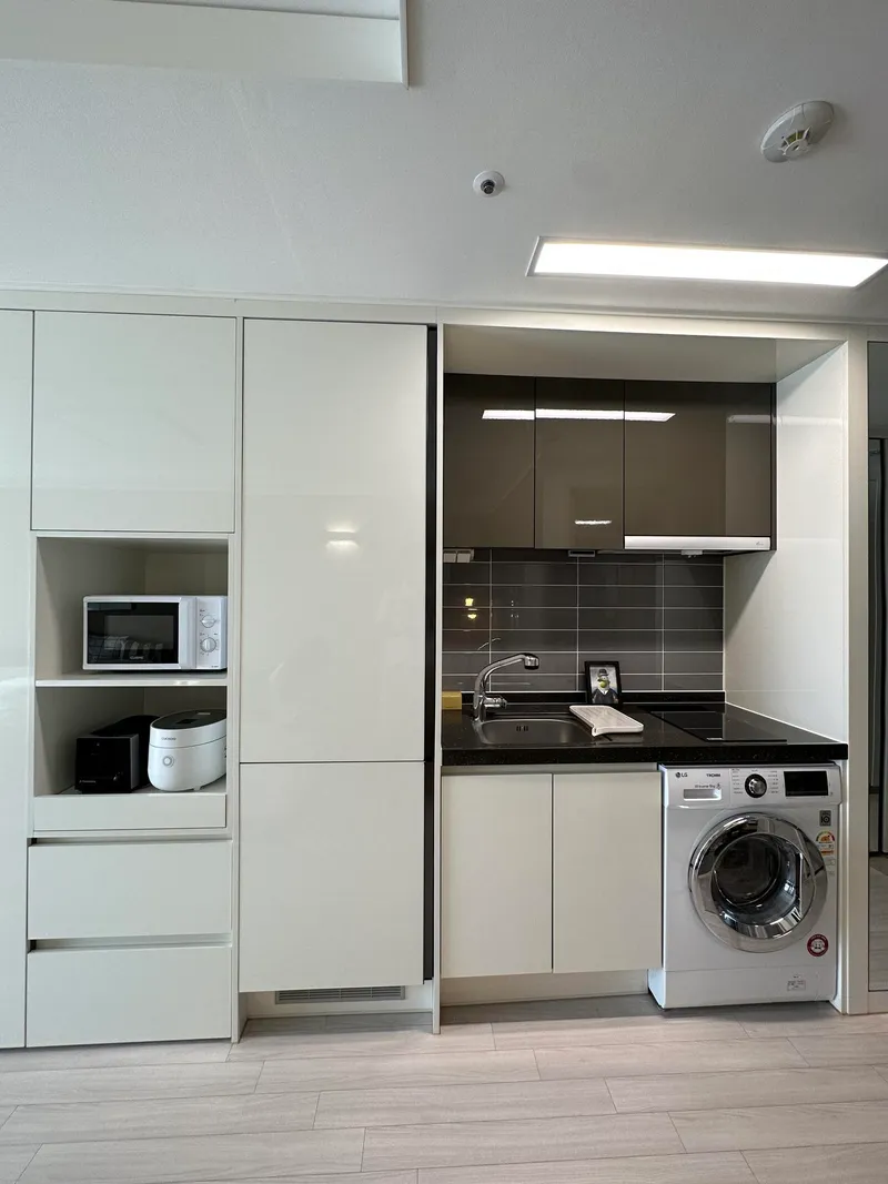 [Suwon] Fully-optioned emotional accommodation within walking distance of Suwon Station 9