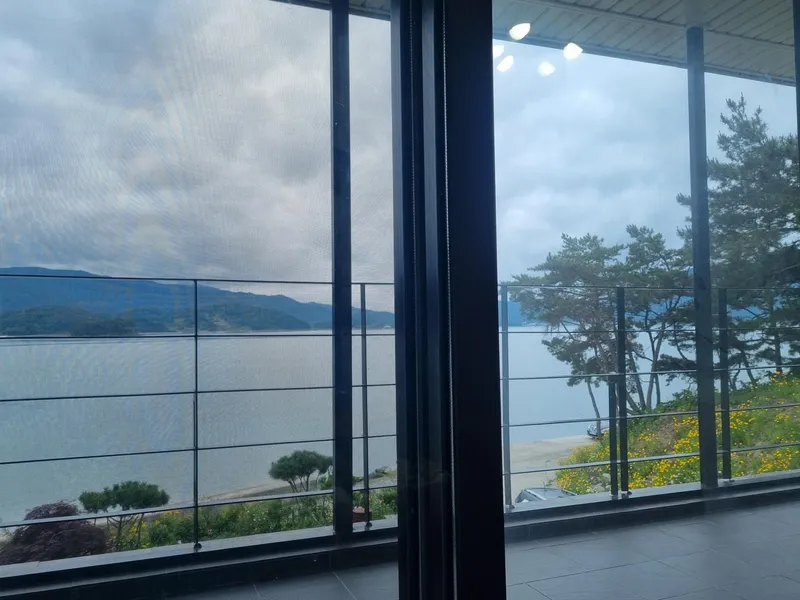 [Namhae] Ocean view, 2nd floor (pet-friendly) detached house with a garden and sea view 140