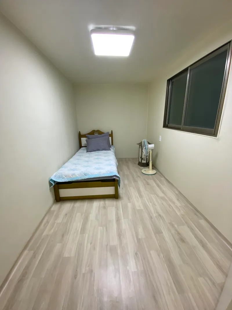 [강원 강릉] 계곡옆 소나무뷰 통창 투룸 주택 2