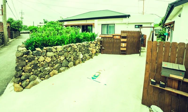 [Hahyo-dong, Seogwipo] Today's romantic Jeju seaside village small house 55