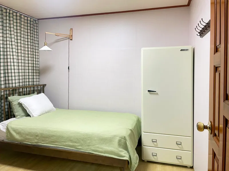 [Daejeong, Seogwipo] Sunset One Month Living 2 (Women Only/Air Conditioner in Each Room) Mosulpo Western-style House 2nd Floor Share 2