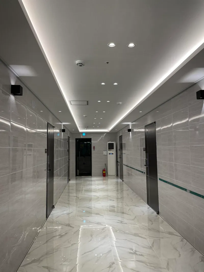 [Samcheok] The most convenient location for city transportation. Clean private rooms and public spaces. 2
