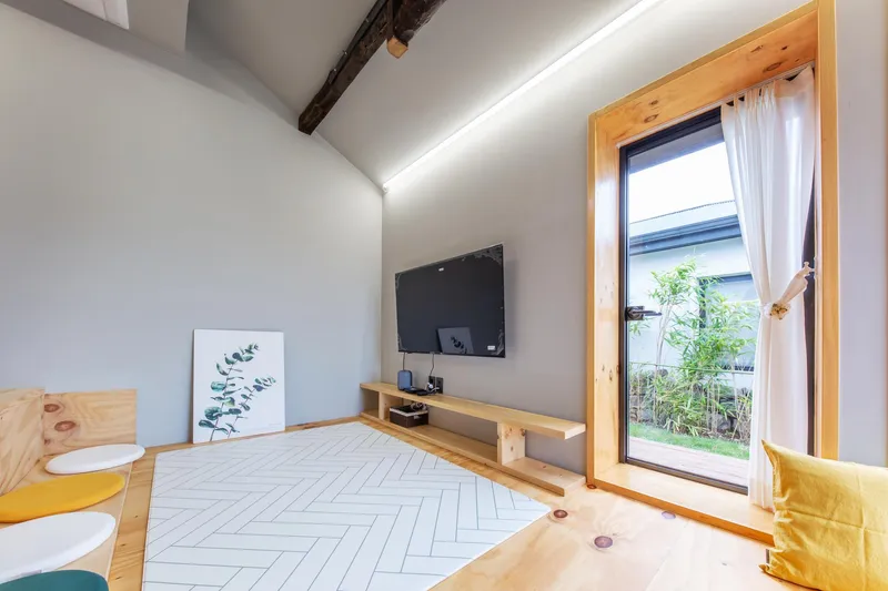 [Aewol, Jeju] Gu-eom-ri Dol-yeom-jeon Aewol Coastal Road, Jeju Dol-dam Old House, Independent Pine Tree House 17
