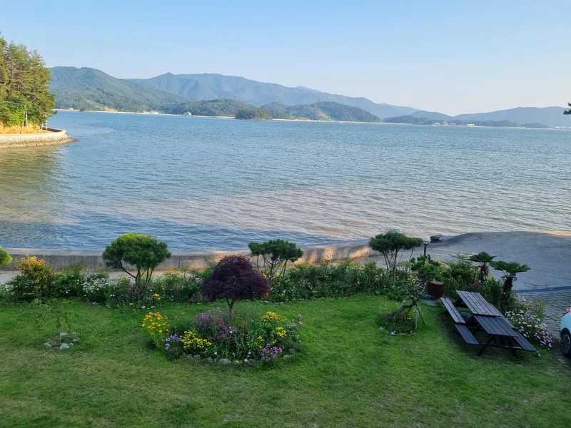 [Namhae] Ocean view, 2nd floor (pet-friendly) detached house with a garden and sea view 163