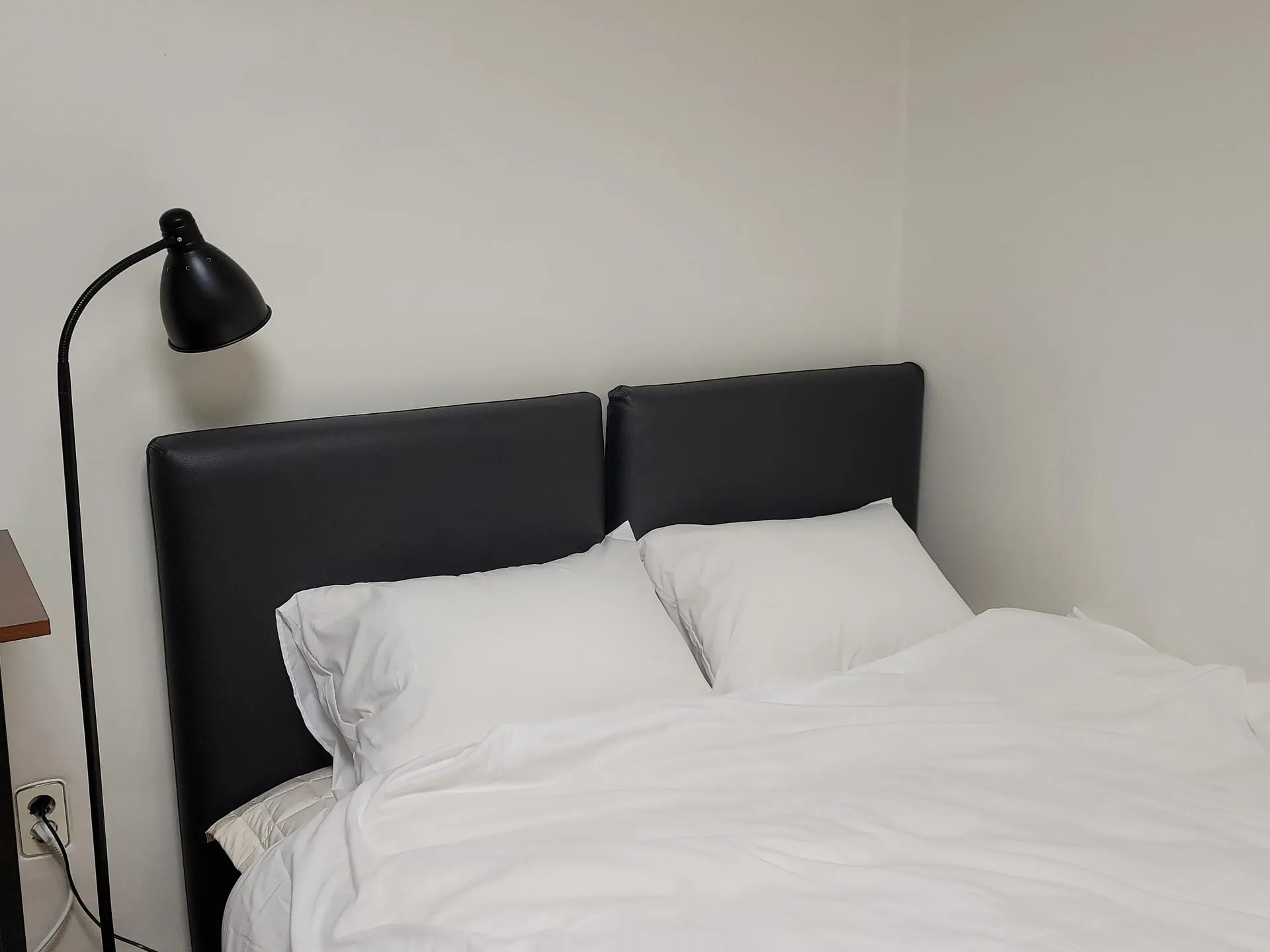 Galhyeon-dong Transit-Friendly One-Bedroom House