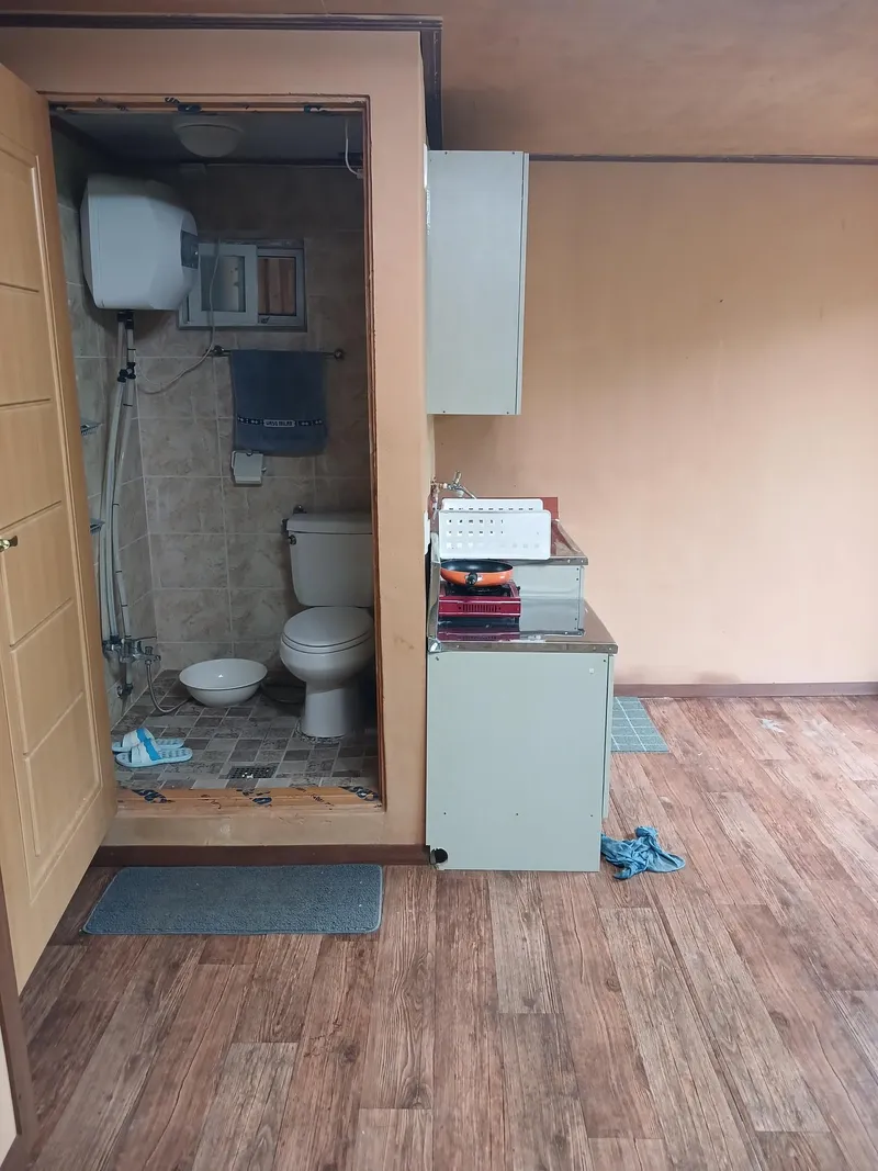 [Yeongcheon] 8-pyeong tile-roofed one-room apartment 8