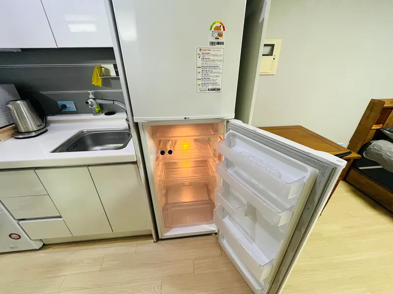 [Gangnam, Seoul] Fully-furnished officetel 2 minutes walk from Gangnam Station 12