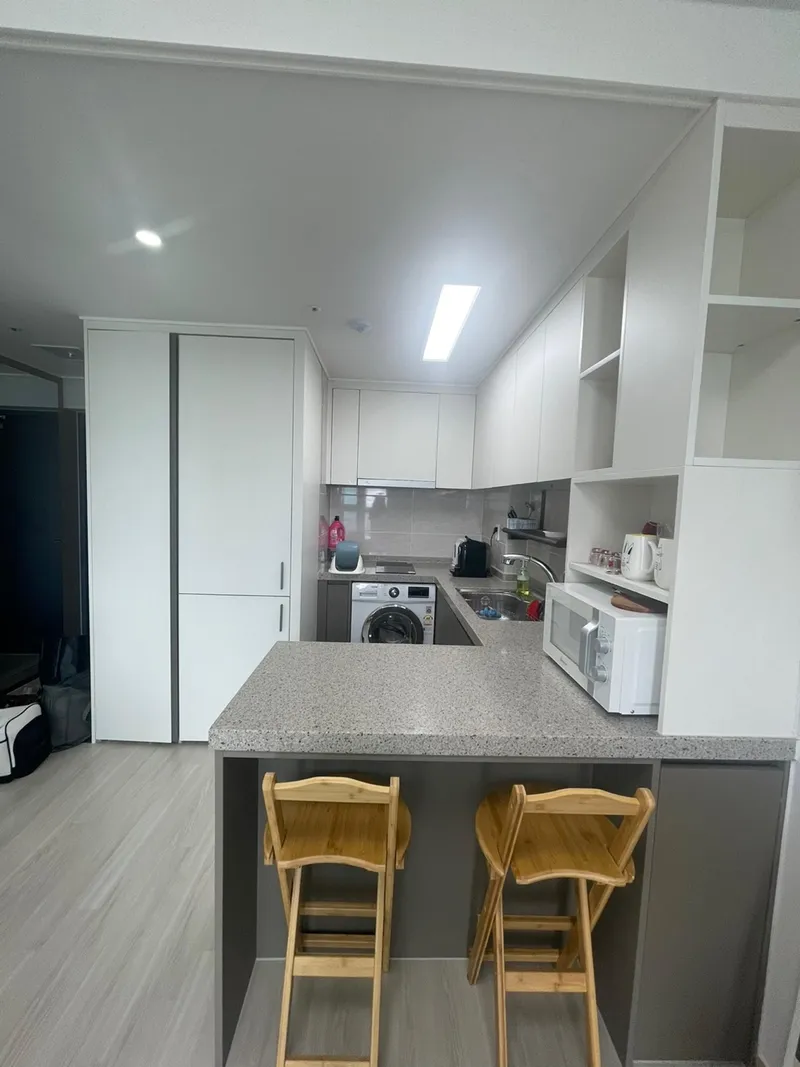 [Sokcho] Living room/room 25th floor ocean, city view apartment 7 minutes to Sokcho Beach, 3 minutes to E-Mart 39