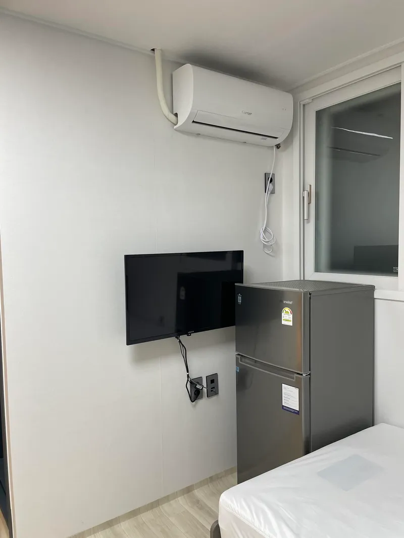 [Samcheok] The most convenient location for city transportation. Clean private rooms and public spaces. 10
