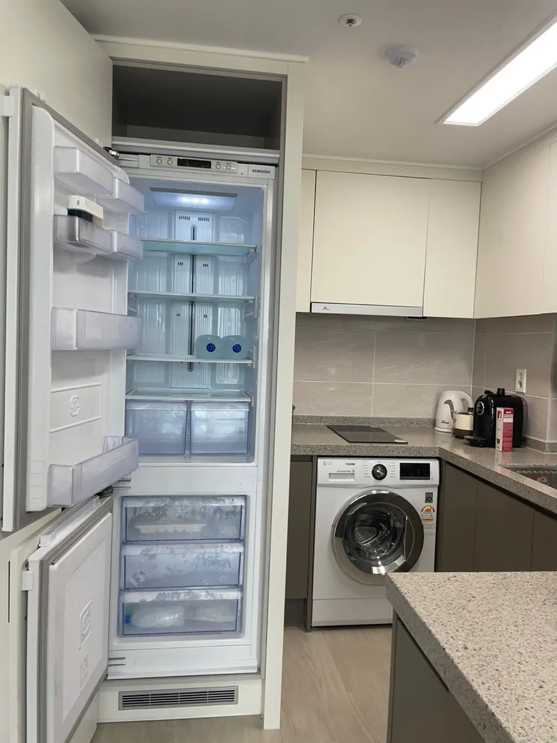 [Sokcho] Living room/room 25th floor ocean, city view apartment 7 minutes to Sokcho Beach, 3 minutes to E-Mart 38