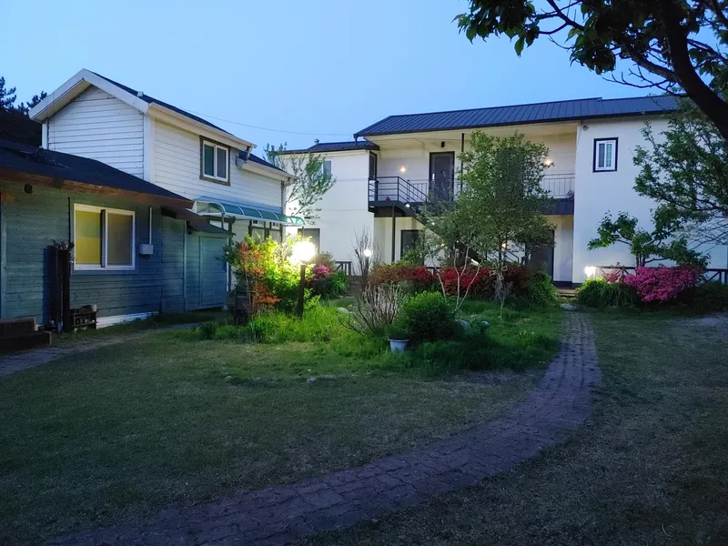 [Yangyang][Gangwon Sokcho Yangyang] Naksan Beach - & Namdaecheon Riverside Walk - Quiet Accommodation #Garden - & Balcony Barbecue 14