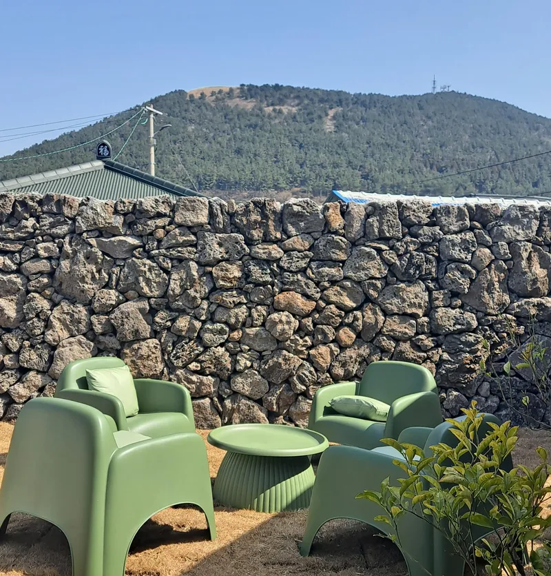 [Hallim, Jeju] Stone house with Geumosan #Two-room/Private Jacuzzi/High stone wall 26