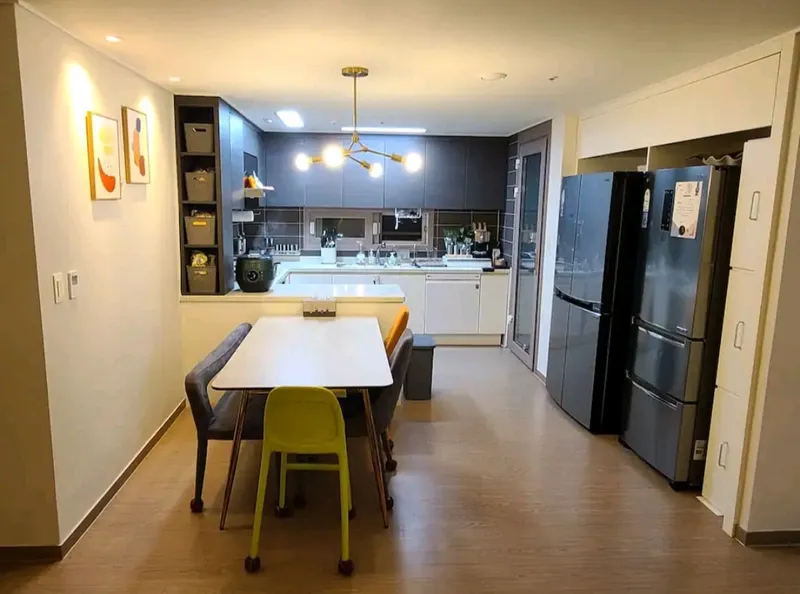 [Pyeongtaek] Single room share house #White #Samsung employees welcome 9