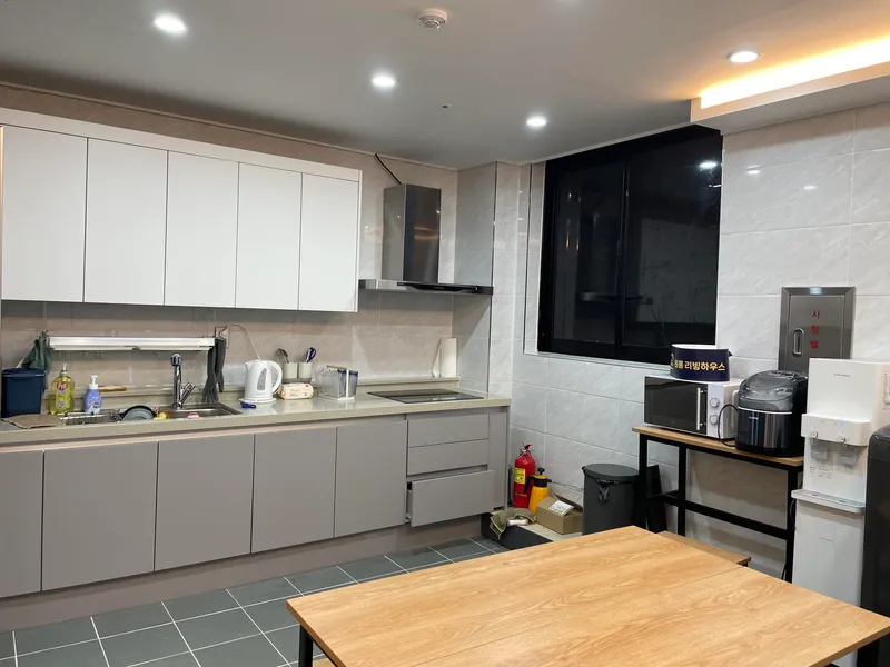 [Samcheok] The most convenient location for city transportation. Clean private rooms and public spaces. 9