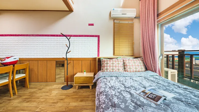 [Uljin] Ocean view duplex type pension complex near Hupo Beach 4