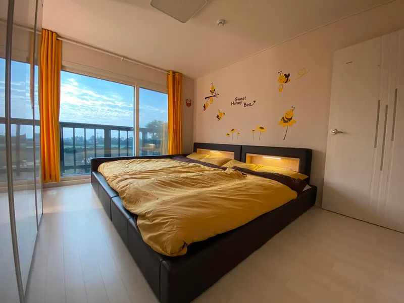 [Andeok, Seogwipo] Sanbangsan View Lawn Yard Two-story Detached House 2