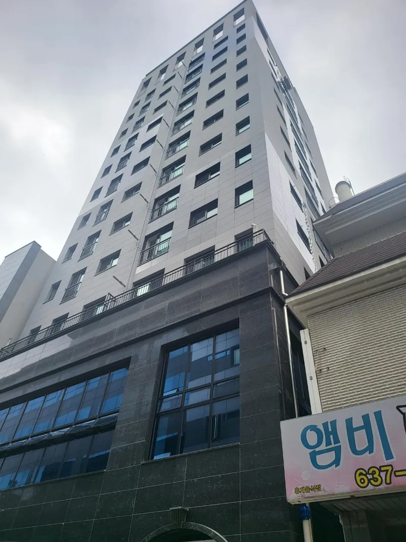 [Dong-gu, Daejeon][Chungnam Daejeon] Prime Location City Center Travel Three-Room Apartment 9-1 8