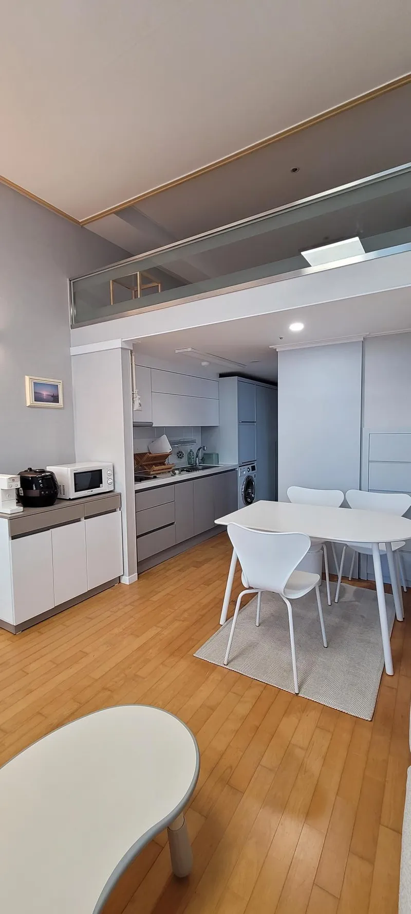 [Goyang] ☆Baekseok Station☆ Luxury 4-5 person duplex with white bathroom and great view #Parking 15