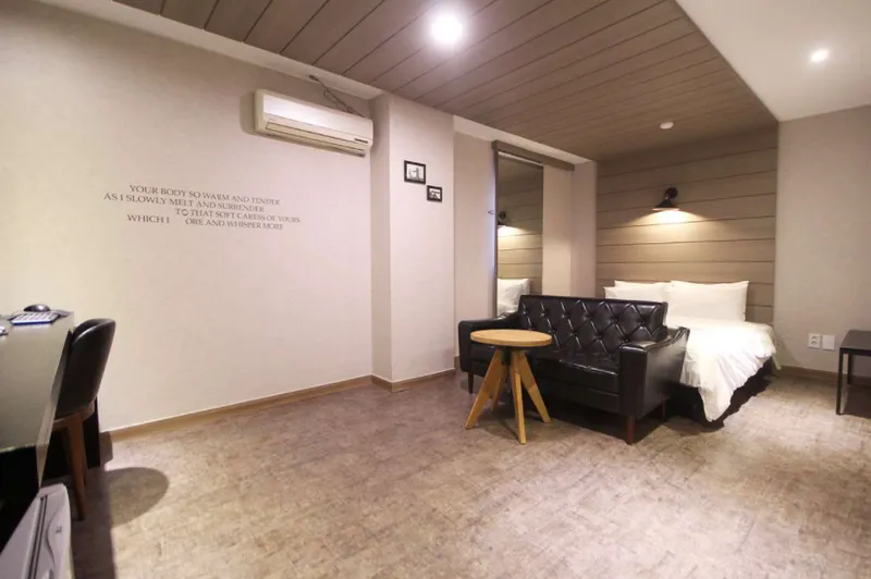 [전북 군산] 군산버스터미널 차량5분이내 비즈니스호텔 #프리미엄 A 8