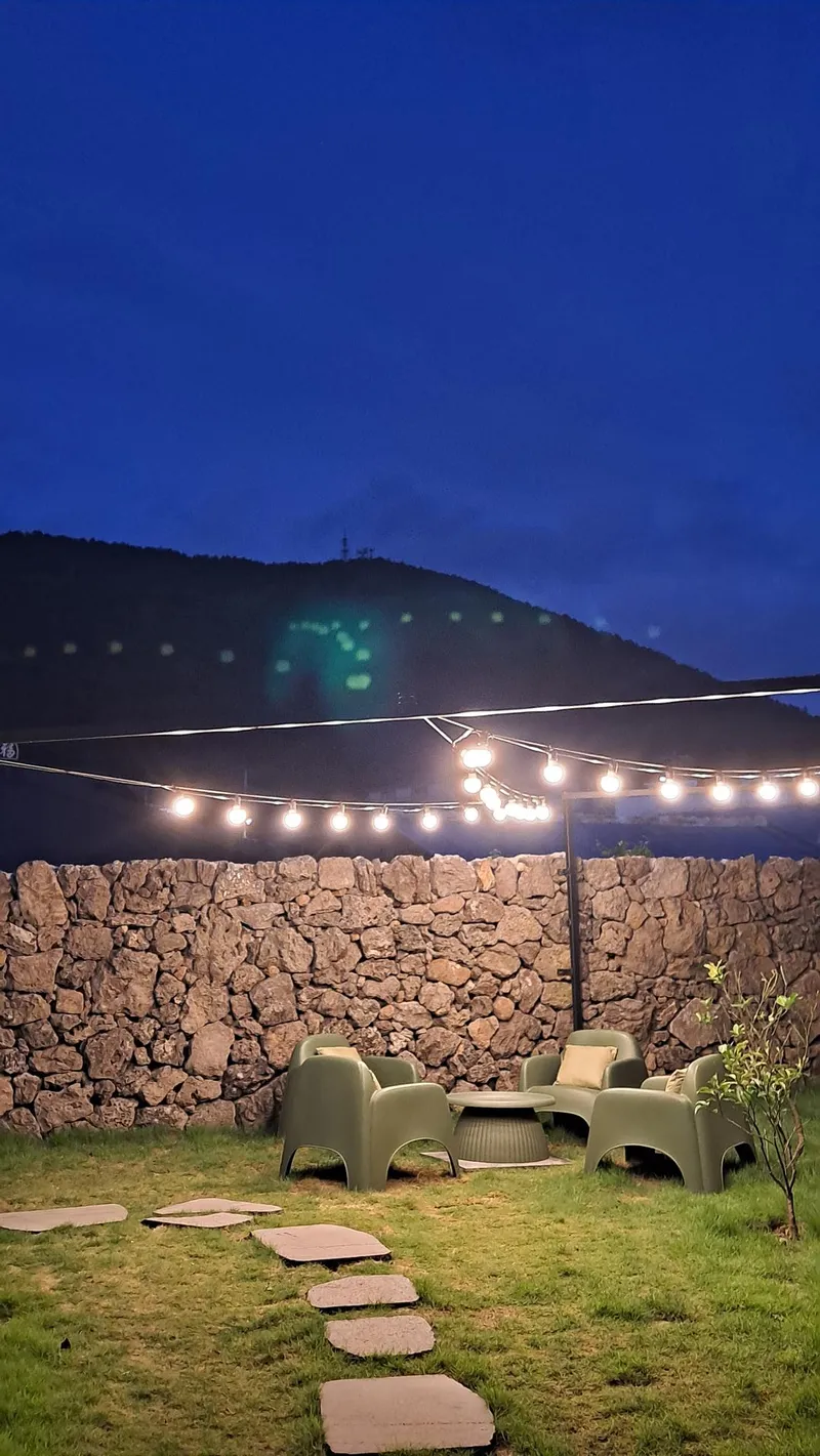 [Hallim, Jeju] Stone house with Geumosan #Two-room/Private Jacuzzi/High stone wall 38