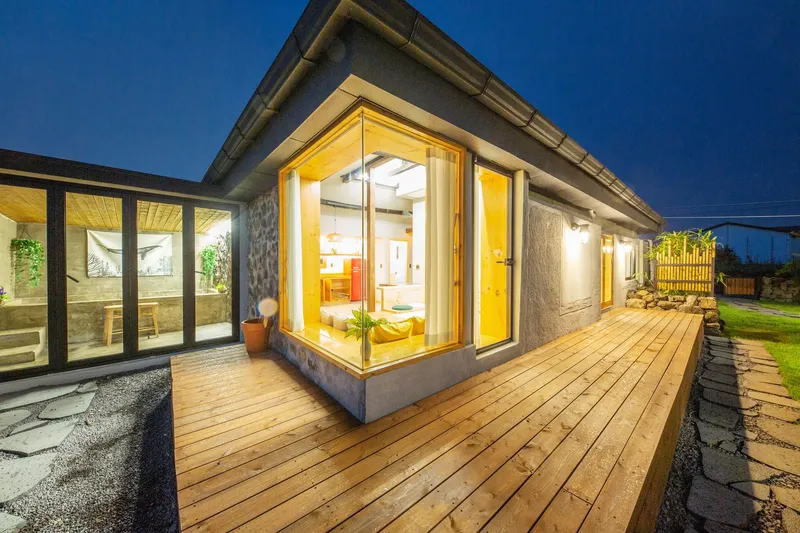 [Aewol, Jeju] Gu-eom-ri Dol-yeom-jeon Aewol Coastal Road, Jeju Dol-dam Old House, Independent Pine Tree House 54