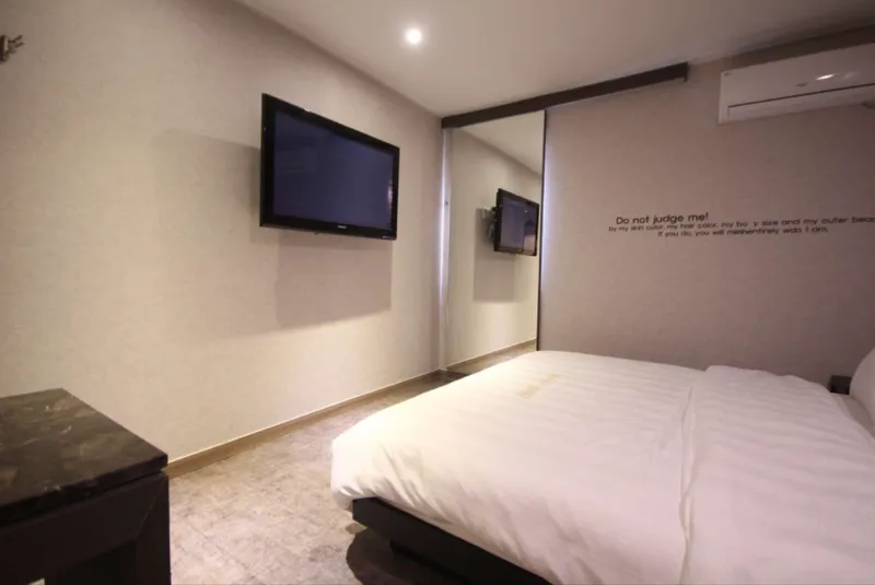 [Gunsan] Business hotel within 5 minutes by car from Gunsan Bus Terminal #Deluxe A 3