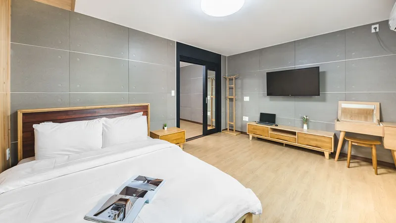 [Uljin] Standard room in a quiet pension complex near Hupo Beach 10