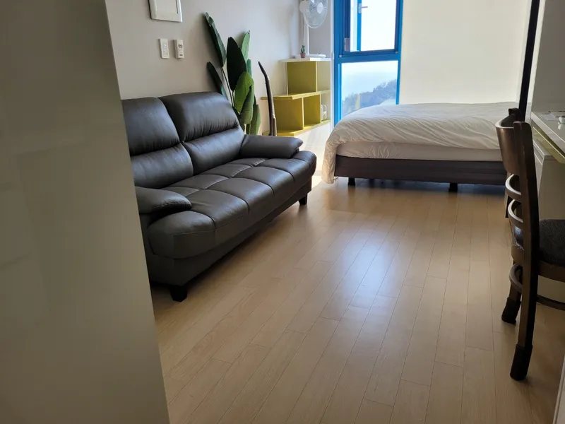 [Jungmun-dong, Seogwipo] Bed lying ocean view 4F 2 person full option cooking possible convenient transportation (450) 10