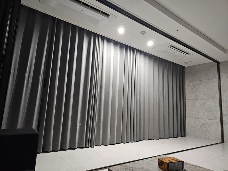 [Nohyeong-dong, Jeju][Jeju Nohyeong Intersection] Starbucks View Full Option 3 Rooms 3 Beds (10 minutes from Jeju Airport) 4