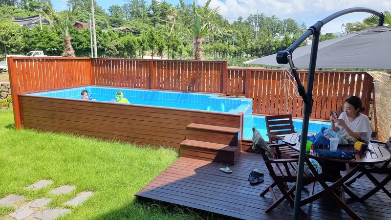 [Aewol, Jeju] A cozy, white-toned, three-room, two-story house with a private pool. 77