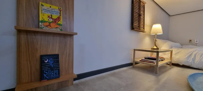 [Jung-gu, Daejeon] Hot Place Seongsimdang Baseball Stadium Jungangno Station 10-minute walk duplex one-room house 17