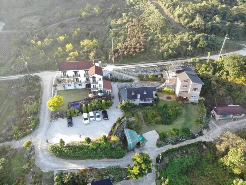 [Jeongeup] 2-person pension with a view of Okjeong Lake on Daejanggeum Masil Road #Freesia 7