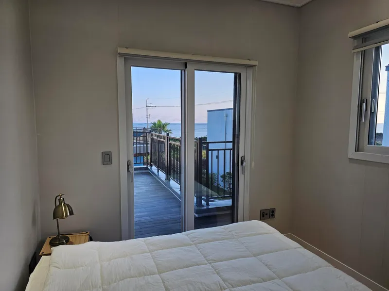 [Daejeong, Seogwipo] A townhouse right in front of the sea #Pets allowed 35