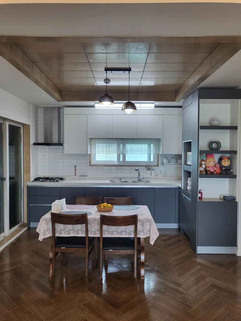 [Namwon, Seogwipo] 1st floor of a two-room country house with a stone wall and grass yard with a view of the ocean 11