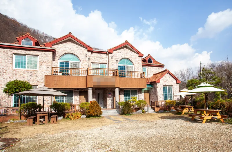 [전북 완주] 공기마을 편백나무숲입구 가성비 펜션 2인실침실 #별님 8