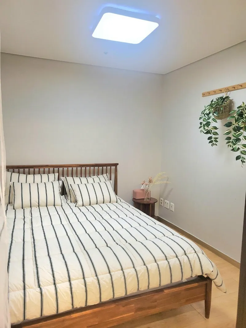 [Suwon][Suwon Inje-dong] Two-room full-option officetel #Free parking #Na Hye-seok street #Hot place 2