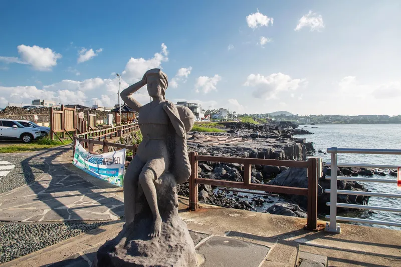 [Aewol, Jeju] Gu-eom-ri Dol-yeom-jeon Aewol Coastal Road, Jeju Dol-dam Old House, Independent Pine Tree House 64