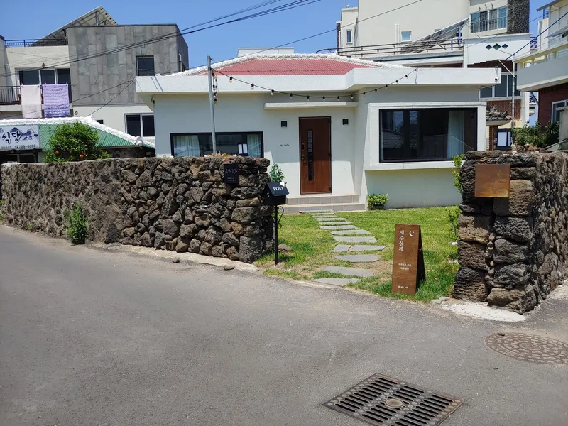 [Aewol, Jeju] Accommodation with many amenities near Aewol Port and Gonae Port 38